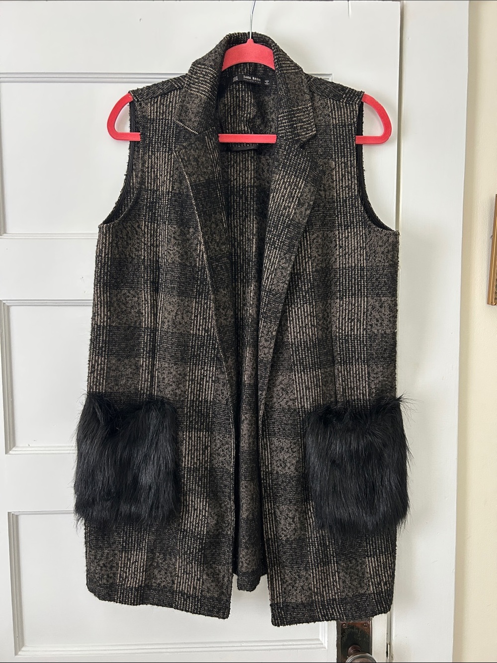Zara Plaid Open-Front Vest with Faux Fur Pockets